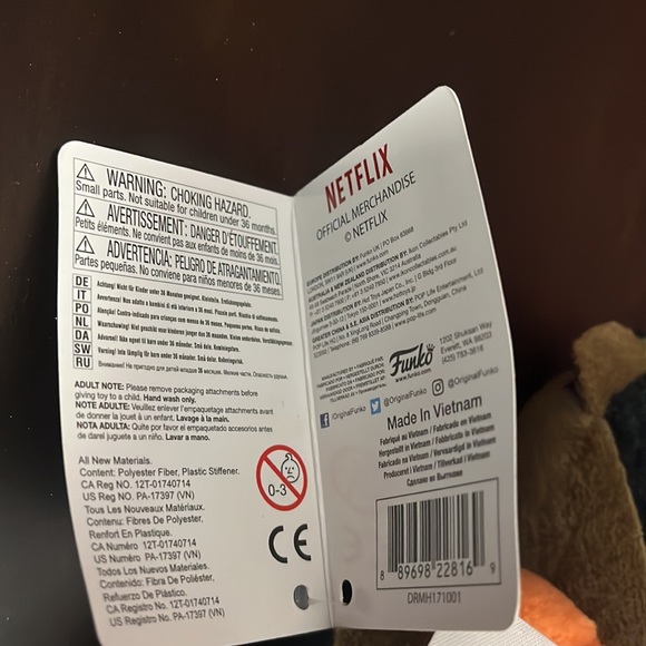 Brand New Stranger Things Funko Plush Lucas Sinclair - Picture 4 of 5